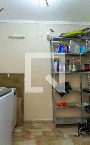 Casa à venda com 106m², 3 quartos e 1 vaga Casa à venda com 106m², 3 quartos e 1 vagaÁrea de Serviço