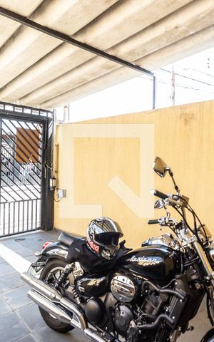Casa à venda com 100m², 2 quartos e 1 vaga Casa à venda com 100m², 2 quartos e 1 vagaGaragem