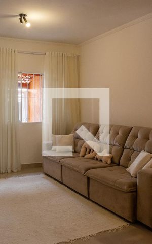Casa à venda com 88m², 3 quartos e 1 vaga Casa à venda com 88m², 3 quartos e 1 vagaSala