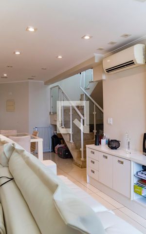 Apartamento à venda com 146m², 2 quartos e 2 vagasSala