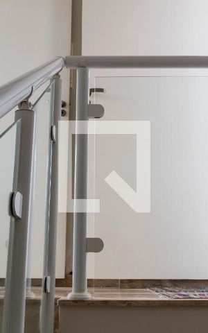 Apartamento à venda com 146m², 2 quartos e 2 vagasEscada