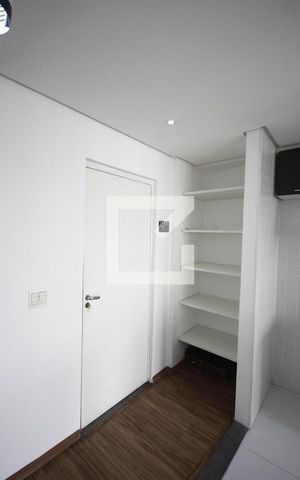 Apartamento à venda com 33m², 1 quarto e sem vagaSala