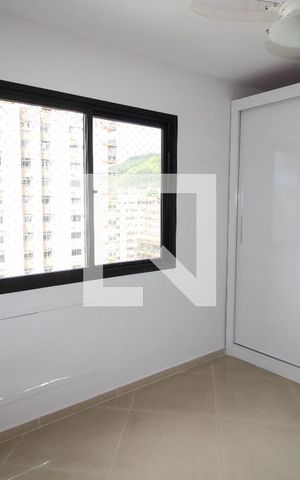 Apartamento para alugar com 200m², 4 quartos e 2 vagas Apartamento para alugar com 200m², 4 quartos e 2 vagasQuarto 4