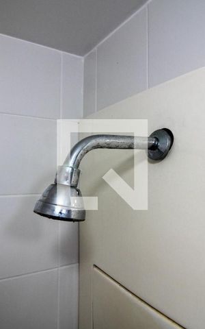 Apartamento para alugar com 200m², 4 quartos e 2 vagas Apartamento para alugar com 200m², 4 quartos e 2 vagasBanheiro da Suíte 1