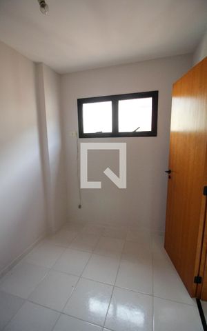 Apartamento para alugar com 200m², 4 quartos e 2 vagas Apartamento para alugar com 200m², 4 quartos e 2 vagasQuarto de Serviço