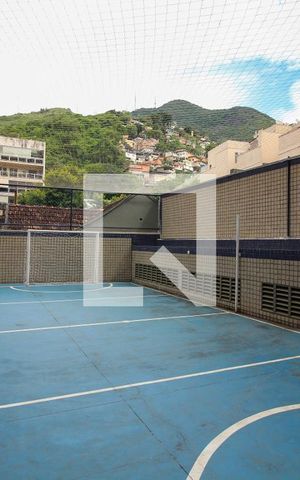 Apartamento para alugar com 200m², 4 quartos e 2 vagas Apartamento para alugar com 200m², 4 quartos e 2 vagasÁrea comum - Quadra