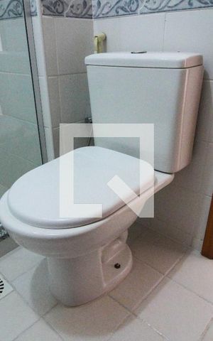Apartamento para alugar com 200m², 4 quartos e 2 vagas Apartamento para alugar com 200m², 4 quartos e 2 vagasBanheiro da Suíte 2
