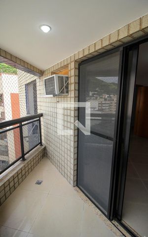 Apartamento para alugar com 200m², 4 quartos e 2 vagas Apartamento para alugar com 200m², 4 quartos e 2 vagasVaranda da Suíte 1