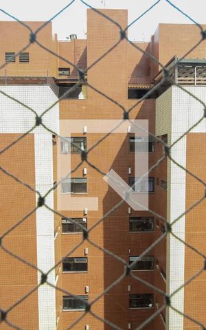 Apartamento para alugar com 200m², 4 quartos e 2 vagas Apartamento para alugar com 200m², 4 quartos e 2 vagasVista da Área de Serviço