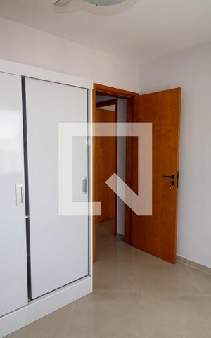 Apartamento para alugar com 200m², 4 quartos e 2 vagas Apartamento para alugar com 200m², 4 quartos e 2 vagasQuarto 4