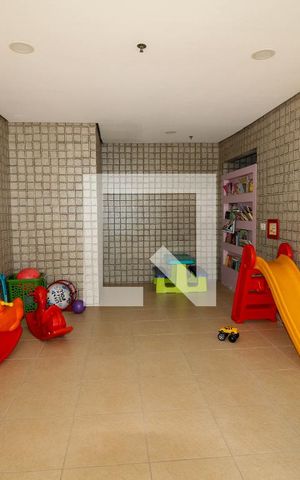 Apartamento para alugar com 200m², 4 quartos e 2 vagas Apartamento para alugar com 200m², 4 quartos e 2 vagasÁrea comum - Brinquedoteca