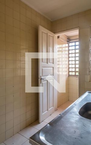 Apartamento à venda com 58m², 2 quartos e 1 vagaCozinha e Área de Serviço