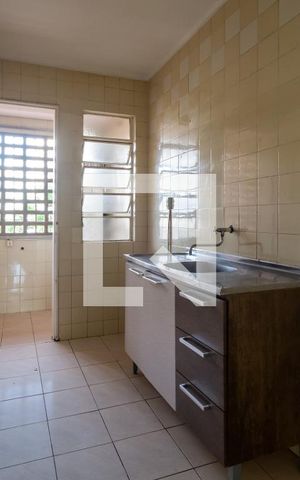 Apartamento à venda com 58m², 2 quartos e 1 vagaCozinha e Área de Serviço