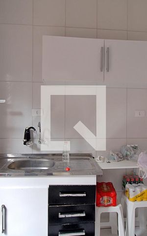 Casa à venda com 250m², 2 quartos e 3 vagas Casa à venda com 250m², 2 quartos e 3 vagasEdícula