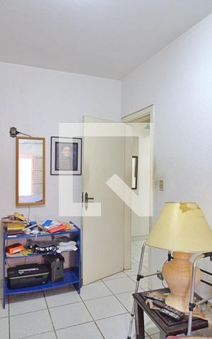 Casa à venda com 250m², 2 quartos e 3 vagas Casa à venda com 250m², 2 quartos e 3 vagasQuarto 2
