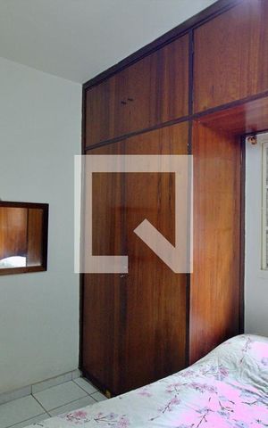 Casa à venda com 250m², 2 quartos e 3 vagas Casa à venda com 250m², 2 quartos e 3 vagasSuíte