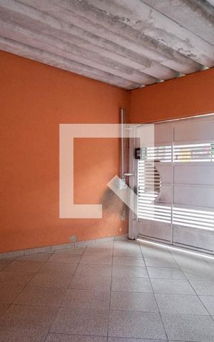 Casa para alugar com 125m², 2 quartos e 2 vagas Casa para alugar com 125m², 2 quartos e 2 vagasGaragem