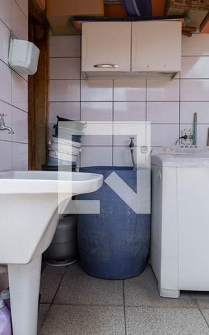 Casa para alugar com 125m², 2 quartos e 2 vagas Casa para alugar com 125m², 2 quartos e 2 vagasÁrea de Serviço