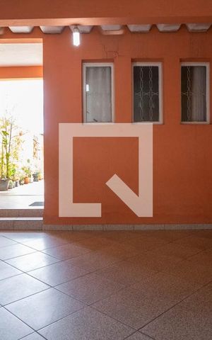 Casa para alugar com 125m², 2 quartos e 2 vagas Casa para alugar com 125m², 2 quartos e 2 vagasGaragem