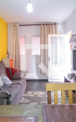 Casa para alugar com 125m², 2 quartos e 2 vagas Casa para alugar com 125m², 2 quartos e 2 vagasSala