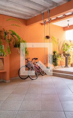 Casa para alugar com 125m², 2 quartos e 2 vagas Casa para alugar com 125m², 2 quartos e 2 vagasGaragem