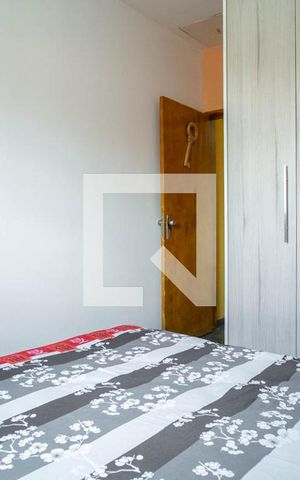 Casa para alugar com 125m², 2 quartos e 2 vagas Casa para alugar com 125m², 2 quartos e 2 vagasQuarto 1