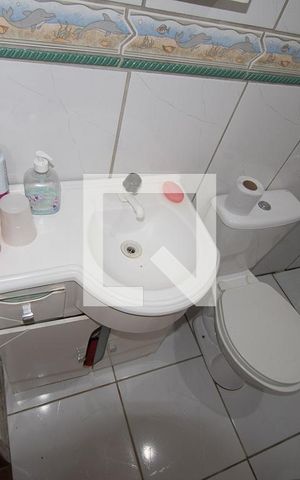 Casa à venda com 220m², 4 quartos e 1 vaga Casa à venda com 220m², 4 quartos e 1 vagabanheiro