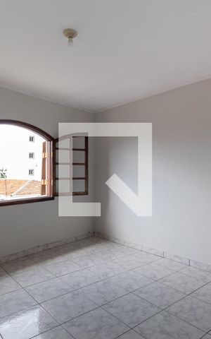 Casa à venda com 144m², 1 quarto e 3 vagas Casa à venda com 144m², 1 quarto e 3 vagasQuarto