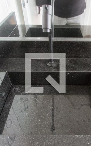 Apartamento à venda com 34m², 1 quarto e sem vagaPia