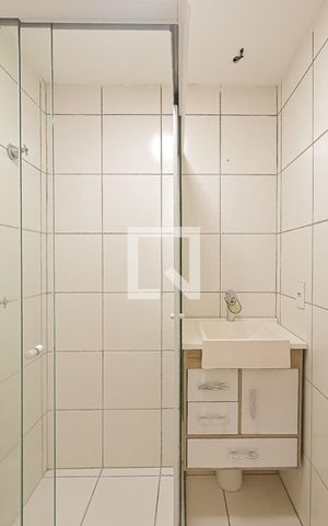 Apartamento à venda com 52m², 2 quartos e 1 vaga Apartamento à venda com 52m², 2 quartos e 1 vagaBanheiro
