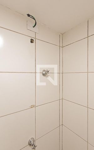 Apartamento à venda com 52m², 2 quartos e 1 vaga Apartamento à venda com 52m², 2 quartos e 1 vagaBanheiro