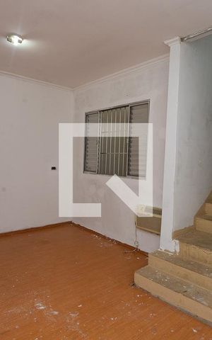 Casa à venda com 200m², 3 quartos e sem vaga Casa à venda com 200m², 3 quartos e sem vagaQuarto 3
