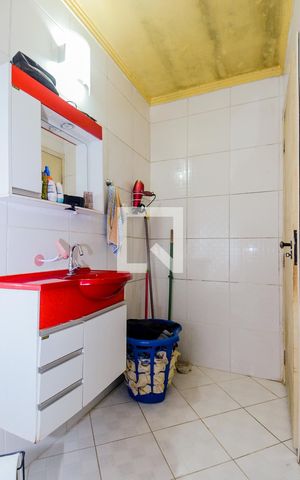 Casa à venda com 113m², 3 quartos e 2 vagasBanheiro Social