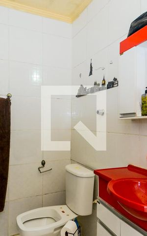 Casa à venda com 113m², 3 quartos e 2 vagasBanheiro Social