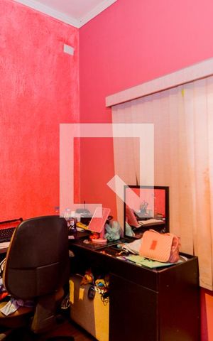 Casa à venda com 113m², 3 quartos e 2 vagasQuarto 3