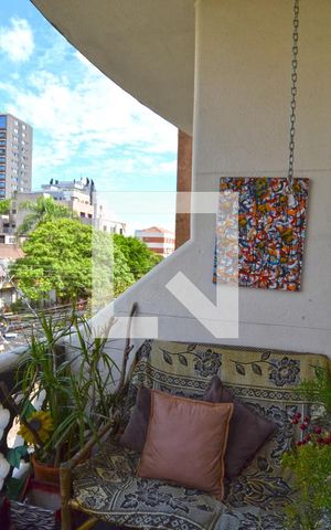 Apartamento à venda com 90m², 1 quarto e sem vagasacada