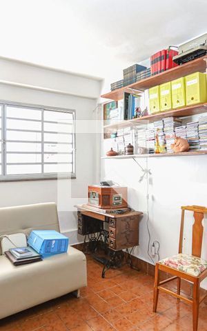 Casa à venda com 350m², 3 quartos e 3 vagasBiblioteca