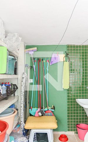 Casa à venda com 350m², 3 quartos e 3 vagasÁrea de Serviço