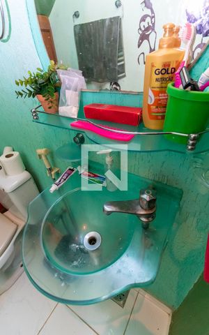 Apartamento à venda com 101m², 3 quartos e 1 vaga Apartamento à venda com 101m², 3 quartos e 1 vagaLavabo