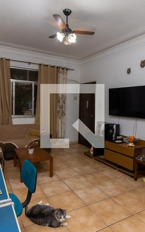 Apartamento à venda com 101m², 3 quartos e 1 vaga Apartamento à venda com 101m², 3 quartos e 1 vagaSala