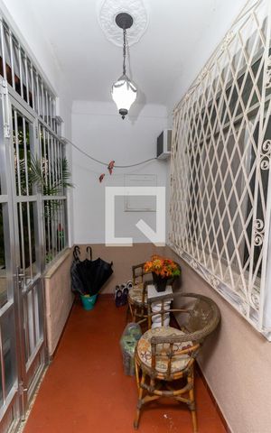 Apartamento à venda com 101m², 3 quartos e 1 vaga Apartamento à venda com 101m², 3 quartos e 1 vagaVaranda