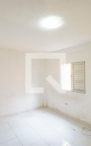 Casa de condomínio à venda com 302m², 5 quartos e sem vaga Casa de condomínio à venda com 302m², 5 quartos e sem vagaQuarto 01