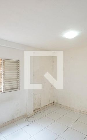 Casa de condomínio à venda com 302m², 5 quartos e sem vaga Casa de condomínio à venda com 302m², 5 quartos e sem vagaQuarto 01