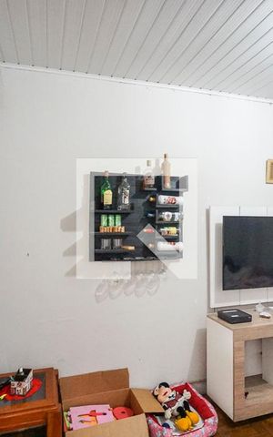 Casa de condomínio à venda com 302m², 5 quartos e sem vaga Casa de condomínio à venda com 302m², 5 quartos e sem vagaSala