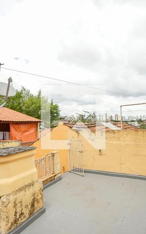 Casa de condomínio à venda com 302m², 5 quartos e sem vaga Casa de condomínio à venda com 302m², 5 quartos e sem vagaQuintal