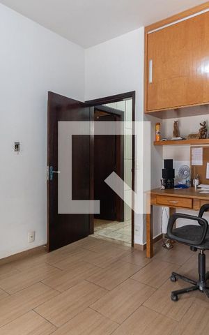 Casa à venda com 320m², 4 quartos e 3 vagas Casa à venda com 320m², 4 quartos e 3 vagasSala/Quarto 3