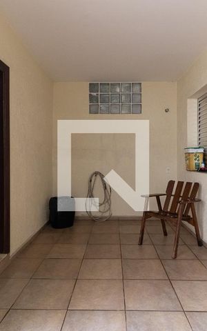 Casa à venda com 320m², 4 quartos e 3 vagas Casa à venda com 320m², 4 quartos e 3 vagasQuintal Coberto