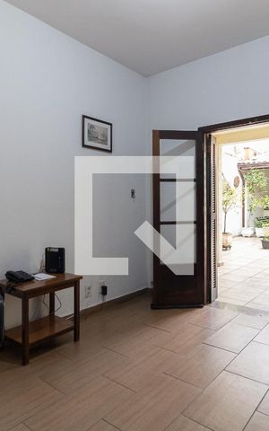 Casa à venda com 320m², 4 quartos e 3 vagas Casa à venda com 320m², 4 quartos e 3 vagasSala/Quarto 3
