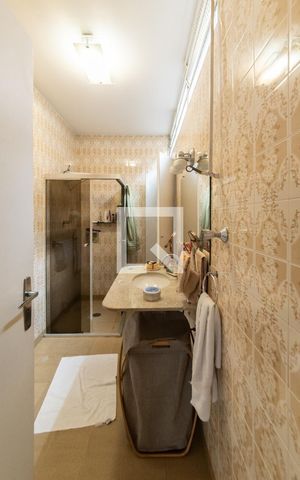 Casa à venda com 209m², 2 quartos e 2 vagas Casa à venda com 209m², 2 quartos e 2 vagasBanheiro 2