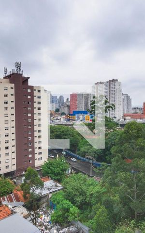 Apartamento à venda com 45m², 2 quartos e 1 vaga Apartamento à venda com 45m², 2 quartos e 1 vagaVaranda - Vista